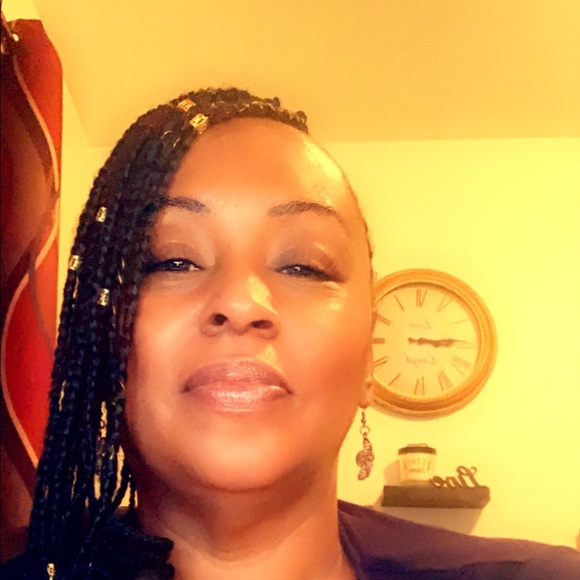 Meet your Posher, Tahaiti - Picture 2 of 2